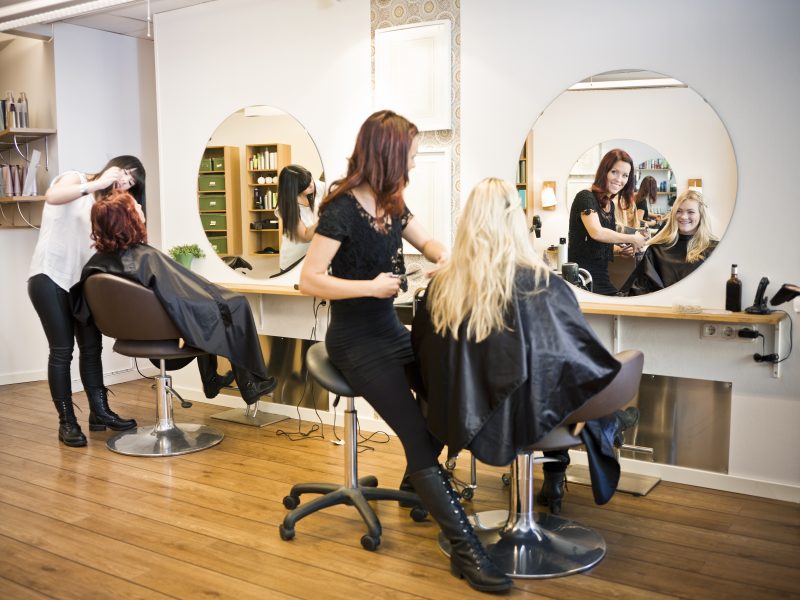 Schools for Cosmetology in Overland Park, KS Offer Classes Every Six Weeks