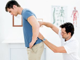 The Chiropractor in St Louis Helps Patients With Back Pain