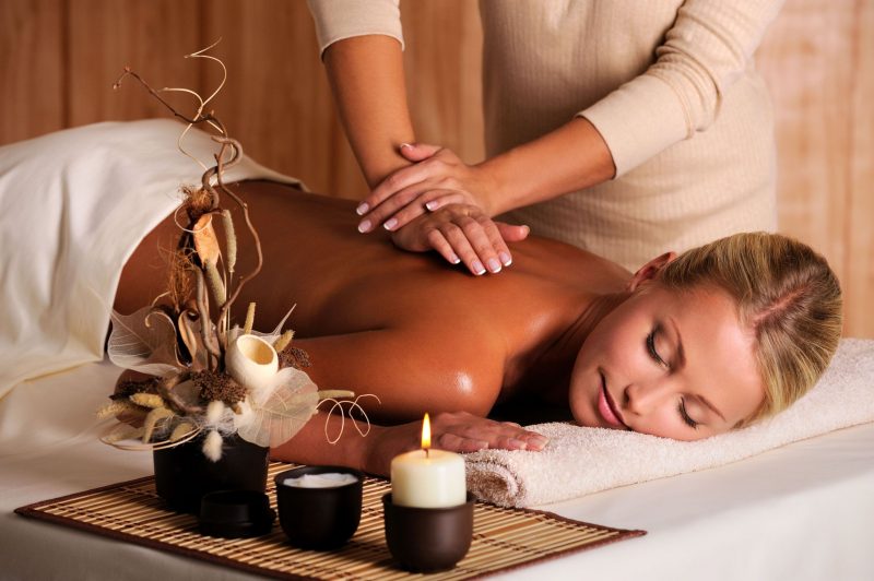 A Chicago Couples Massage Is Extremely Beneficial, Find a Local Spa for the Service